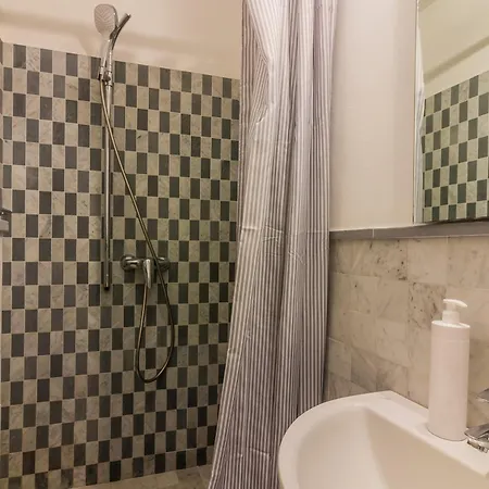 Cavour Charming Terrace Апартаменты Белладжо