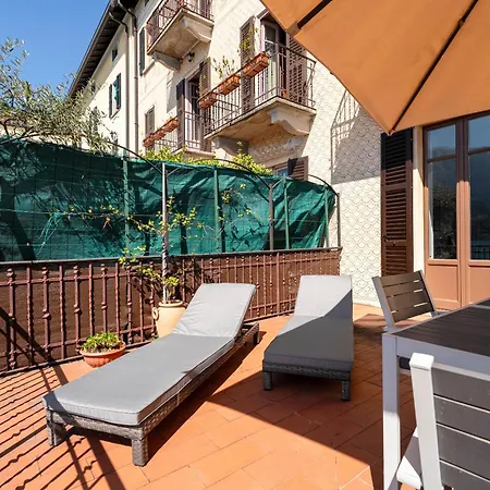 Cavour Charming Terrace Апартаменты