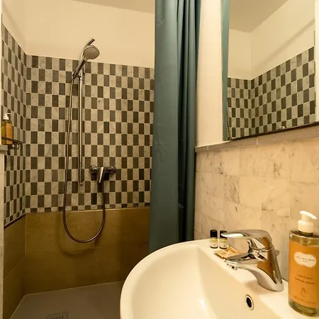 Cavour Charming Terrace Апартаменты