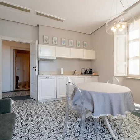 Cavour Charming Terrace *