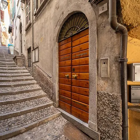 Cavour Charming Terrace Апартаменты Белладжо
