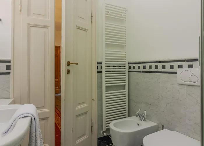 Cavour Charming Terrace Apartment